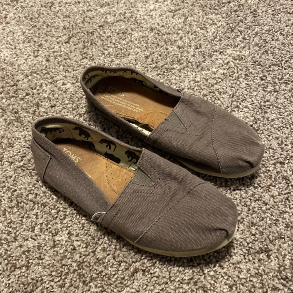 Toms shoes